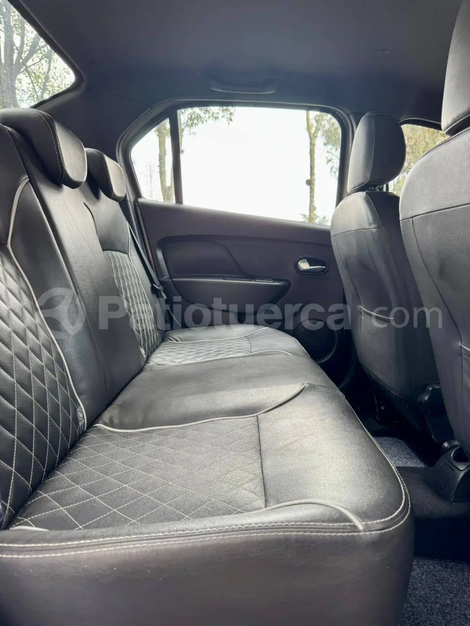 Foto 10 de Renault LOGAN CROSS INTENS