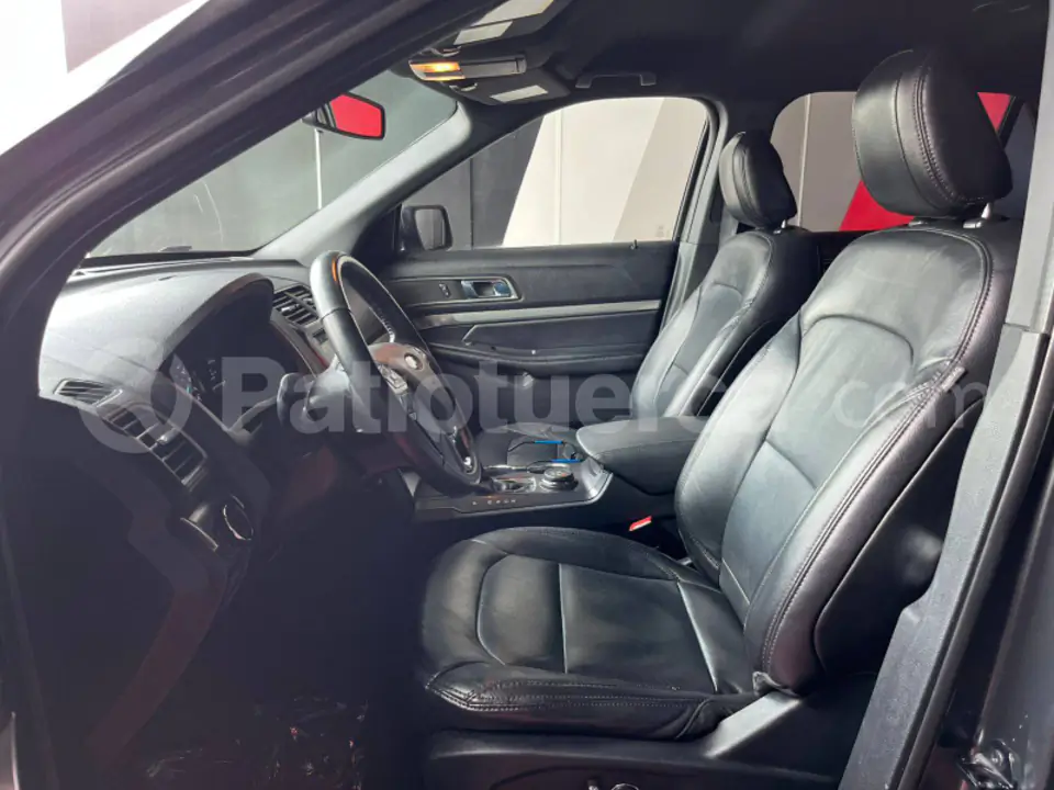 Foto 8 de Ford Explorer 5P