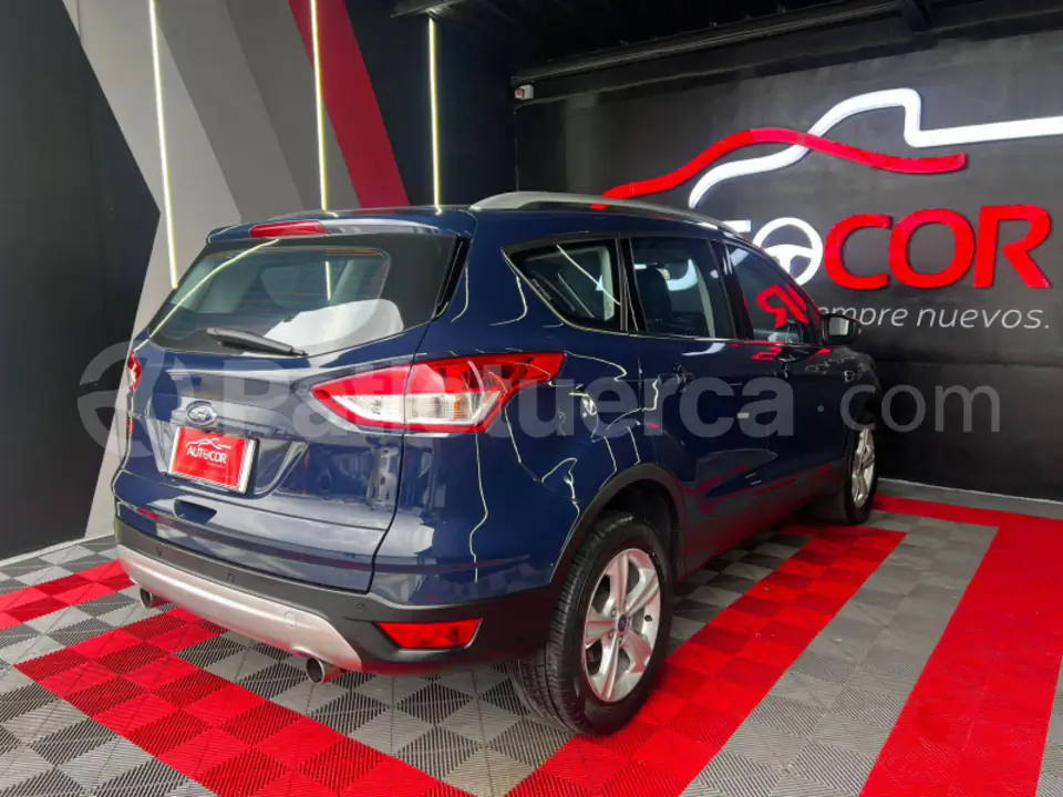 Foto 28 de Ford Escape Trend