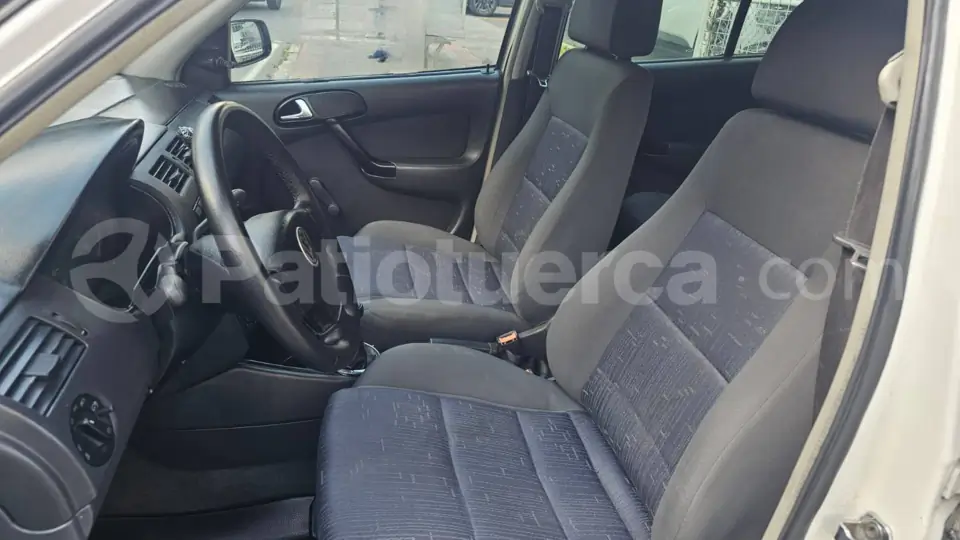 Foto 15 de Volkswagen Gol Sport