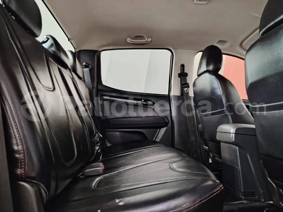 Foto 8 de Chevrolet LUV D-MAX TM 3.0 4X4 DIESEL CD