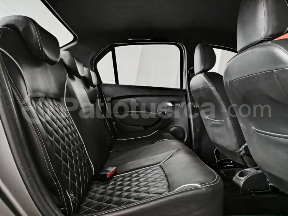 Foto 12 de Renault LOGAN CROSS INTENS