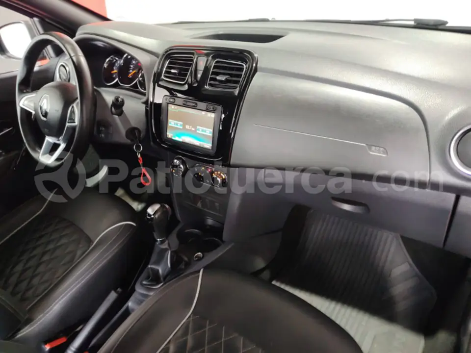 Foto 17 de Renault LOGAN CROSS INTENS