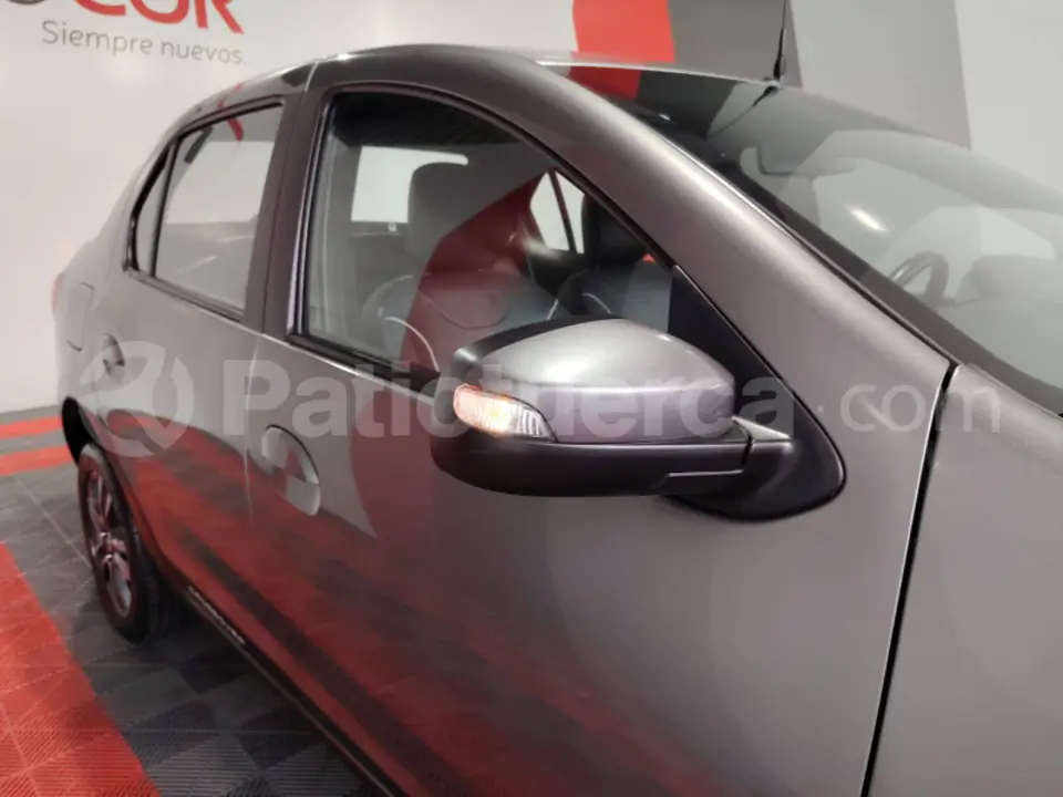 Foto 21 de Renault LOGAN CROSS INTENS