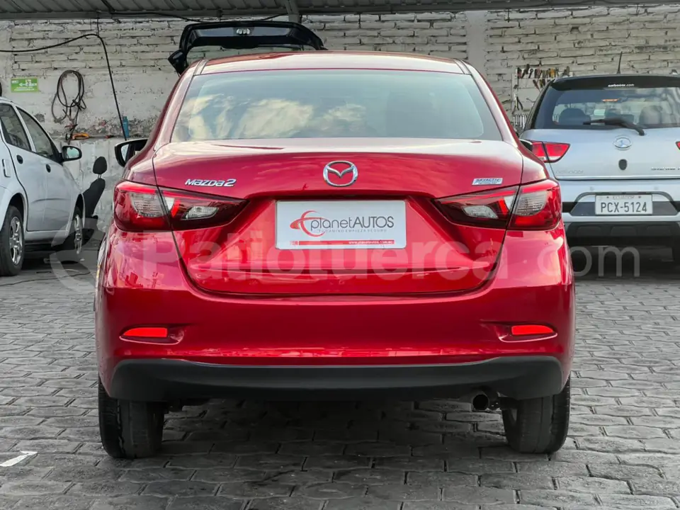 Foto 9 de Mazda 2