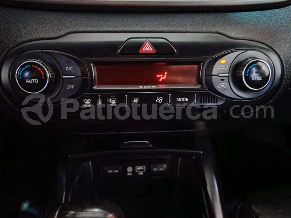 Foto 21 de Kia Sorento