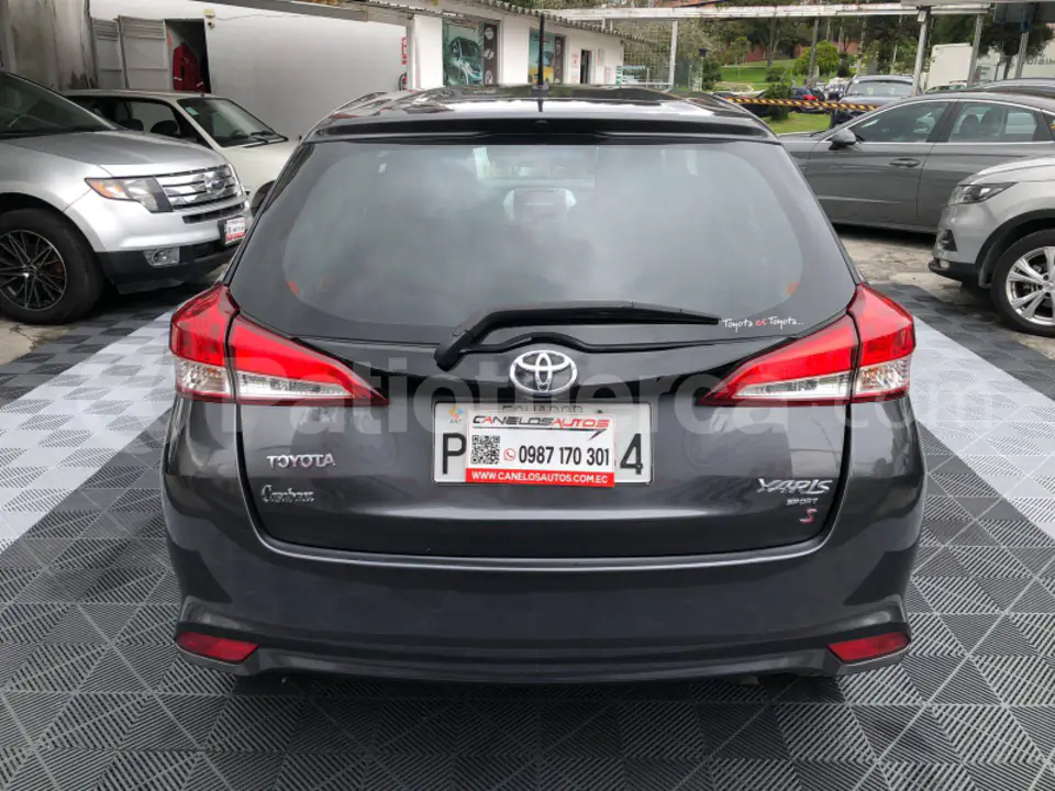 Foto 15 de Toyota Yaris HB