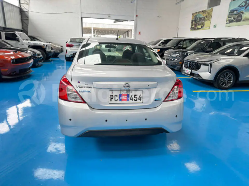 Foto 6 de Nissan Versa