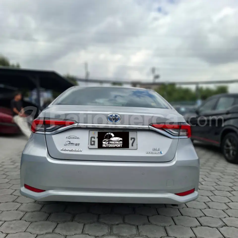 Foto 6 de Toyota COROLLA HV SEG AC