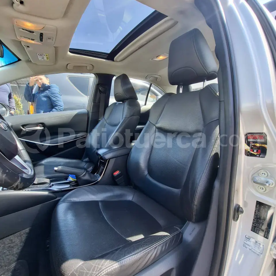 Foto 8 de Toyota COROLLA HV SEG AC