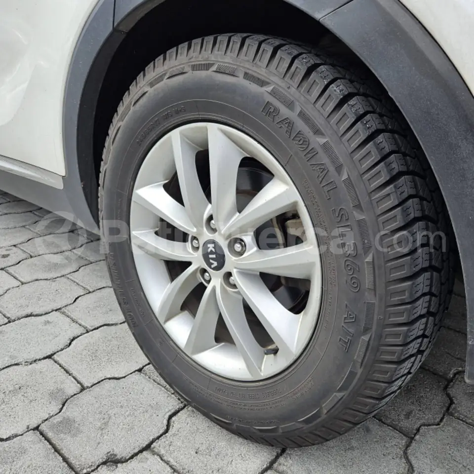 Foto 20 de Kia Sorento