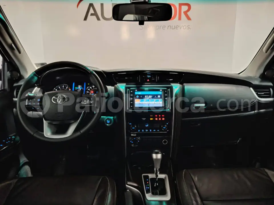 Foto 8 de Toyota Fortuner 4.0