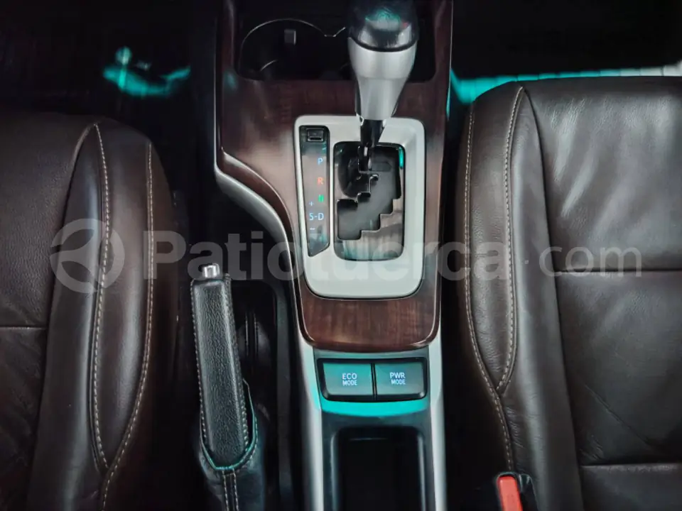 Foto 12 de Toyota Fortuner 4.0