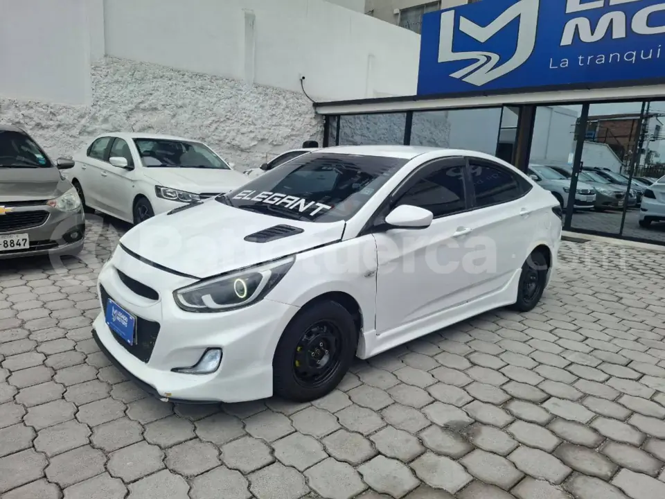 Foto 1 de Hyundai Accent