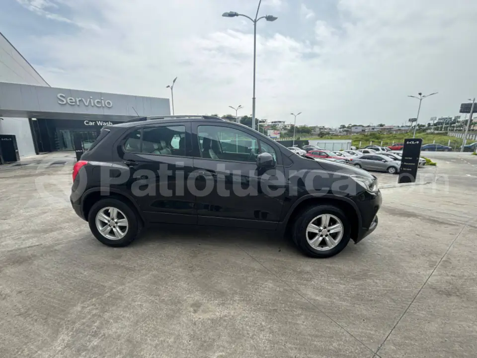 Foto 4 de Chevrolet Tracker LS