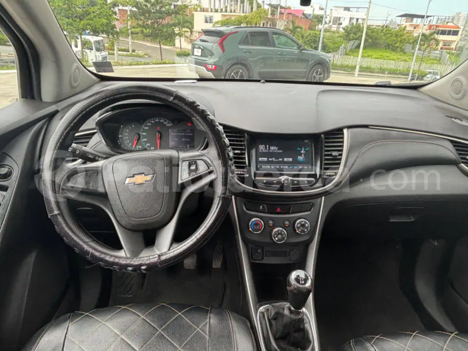 Foto 11 de Chevrolet Tracker LS