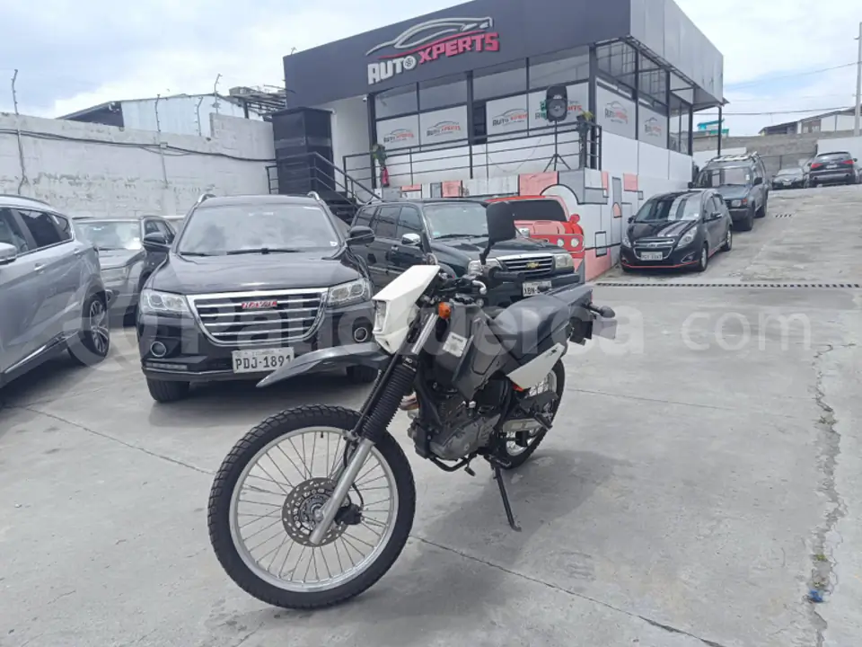 Foto 2 de Suzuki DR 200