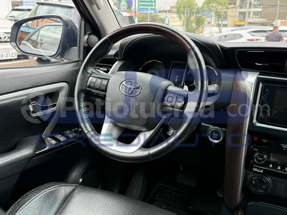 Foto 8 de Toyota New Fortuner
