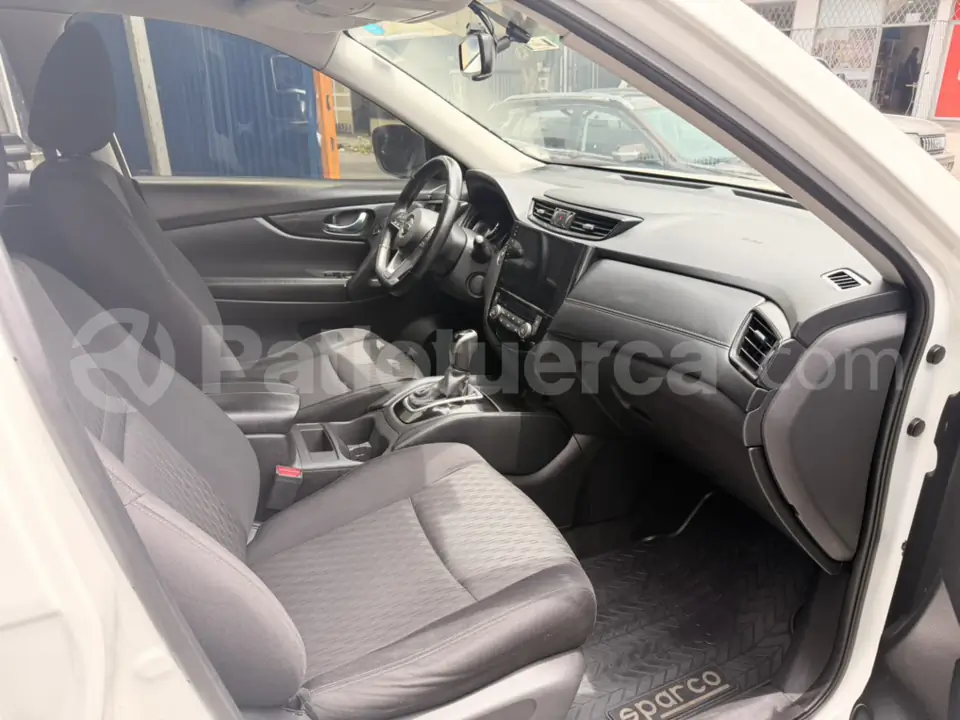 Foto 4 de Nissan xtrail  Advance