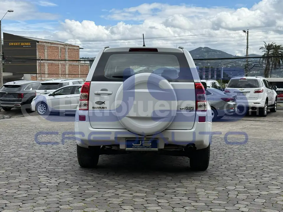 Foto 3 de Suzuki Grand Vitara SZ