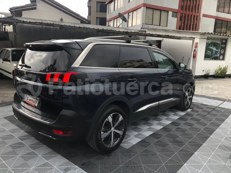 Foto 2 de Peugeot 5008 GT LINE