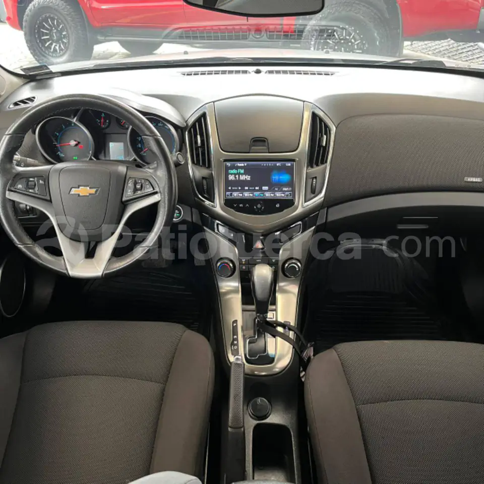 Foto 13 de Chevrolet Cruze