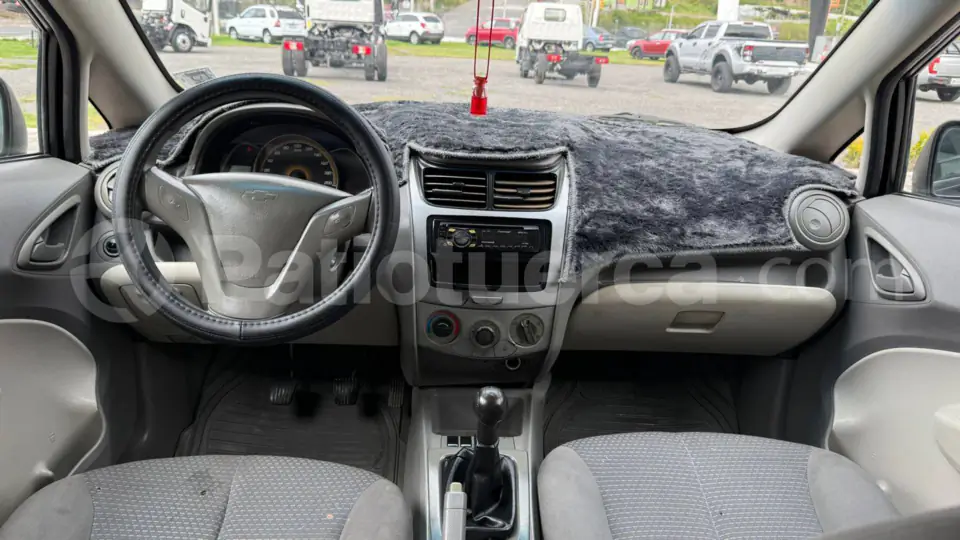 Foto 8 de Chevrolet SAIL STD