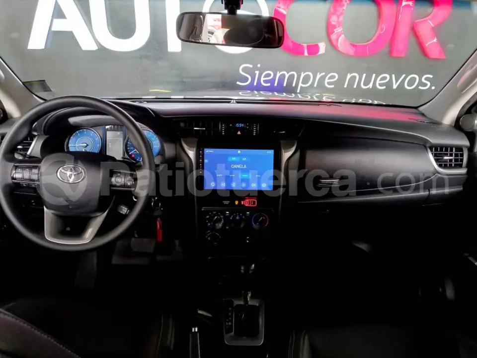 Foto 20 de Toyota New Fortuner