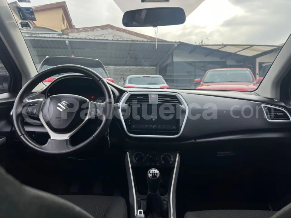 Foto 16 de Suzuki Scross