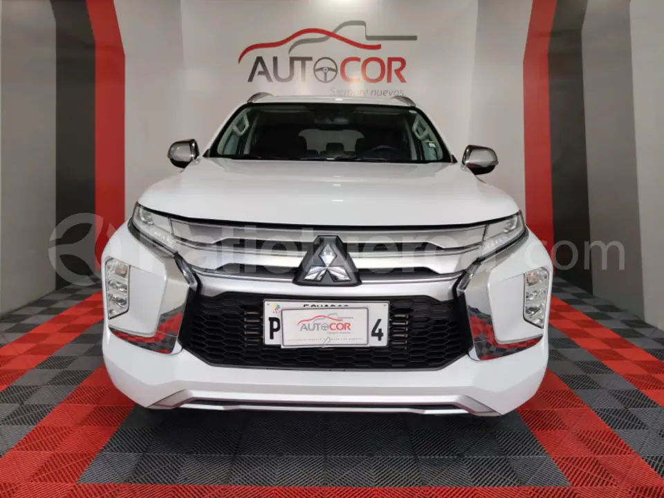 Foto 1 de Mitsubishi Montero Sport