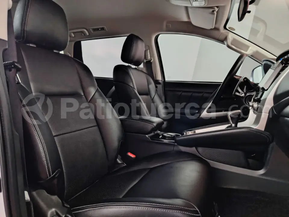 Foto 14 de Mitsubishi Montero Sport