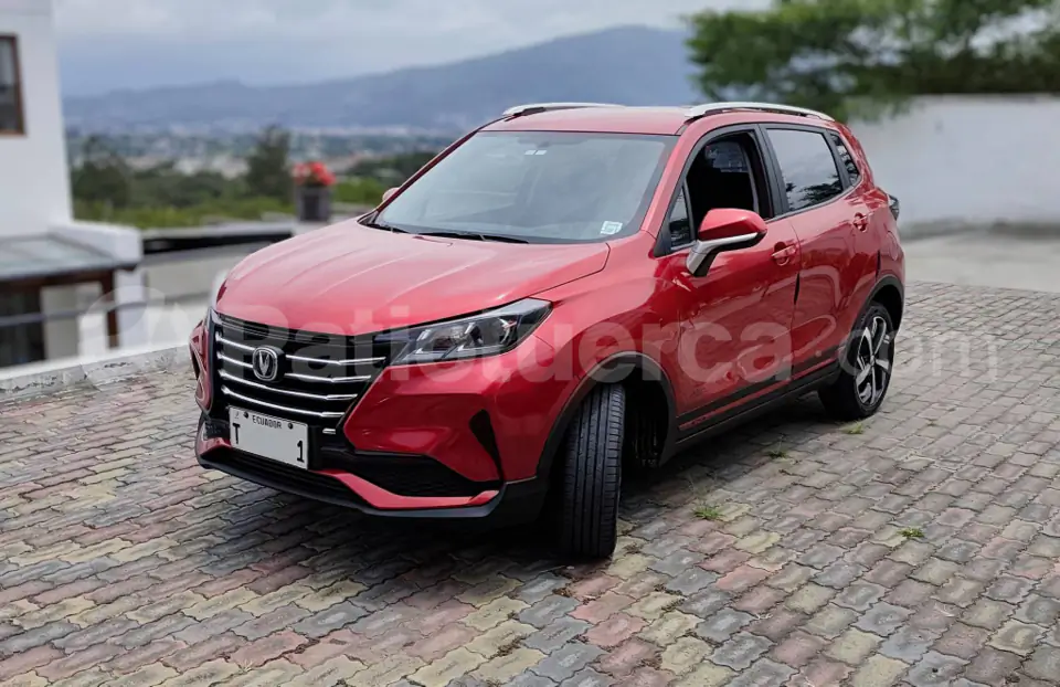 Foto 3 de Changan CS 15