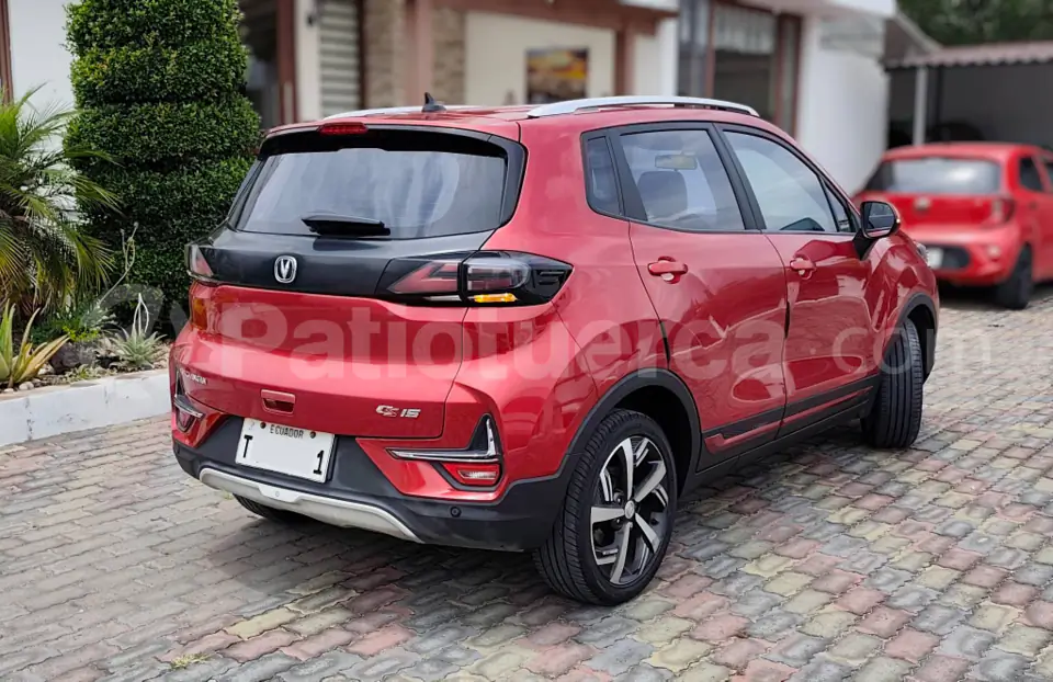 Foto 8 de Changan CS 15