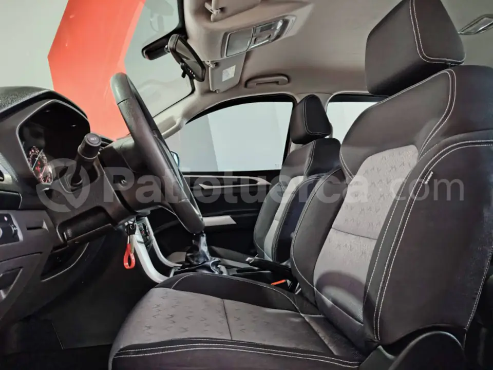 Foto 12 de Chevrolet D-MAX HI RIDE CRDI