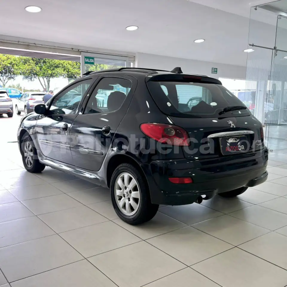 Foto 2 de Peugeot 207