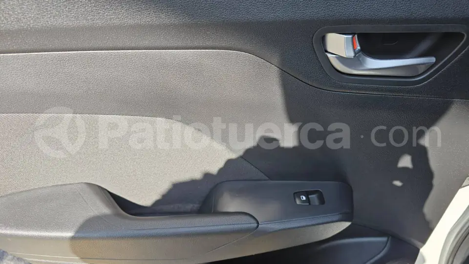 Foto 19 de Hyundai Accent