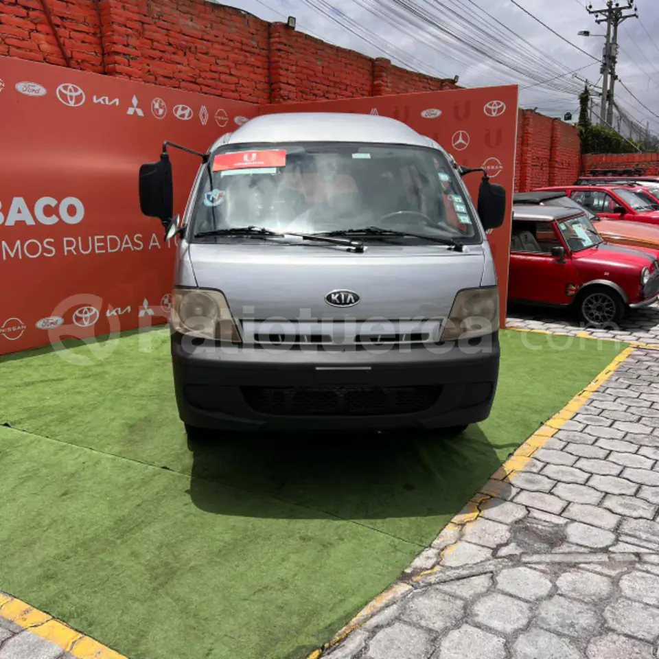 Foto 1 de Kia Pregio