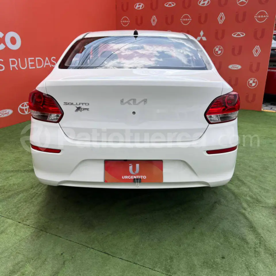 Foto 2 de Kia Soluto
