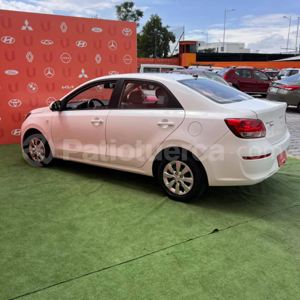 Foto 3 de Kia Soluto