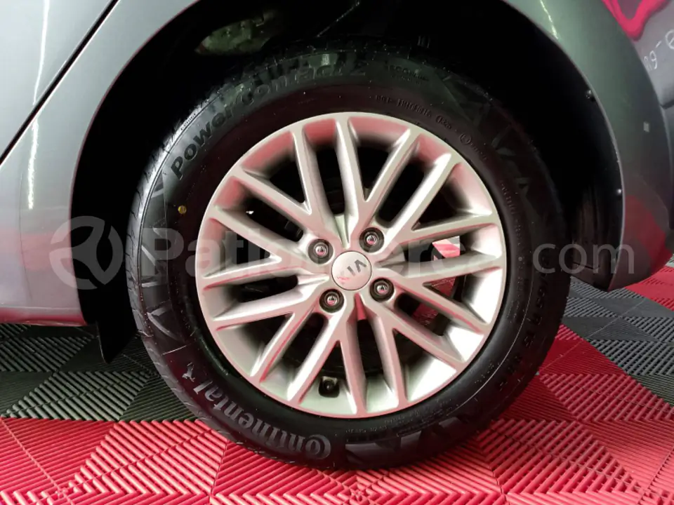 Foto 6 de Kia RIO LX