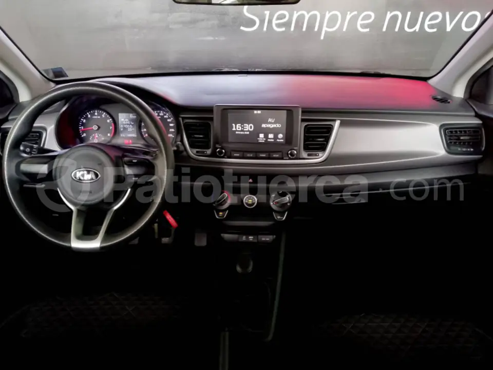 Foto 18 de Kia RIO LX