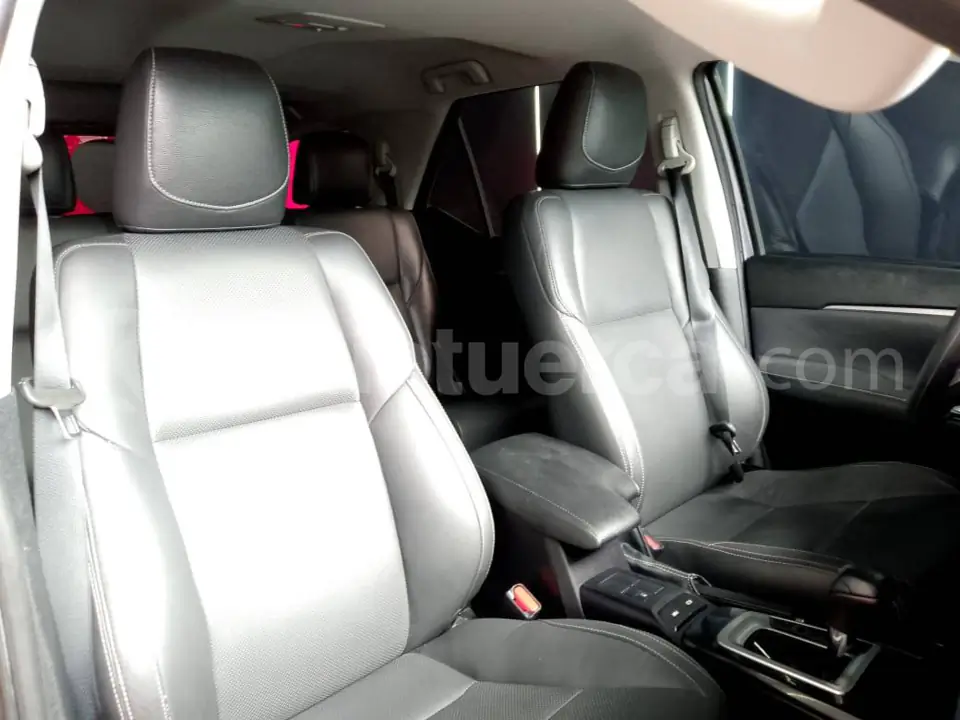 Foto 8 de Toyota New Fortuner
