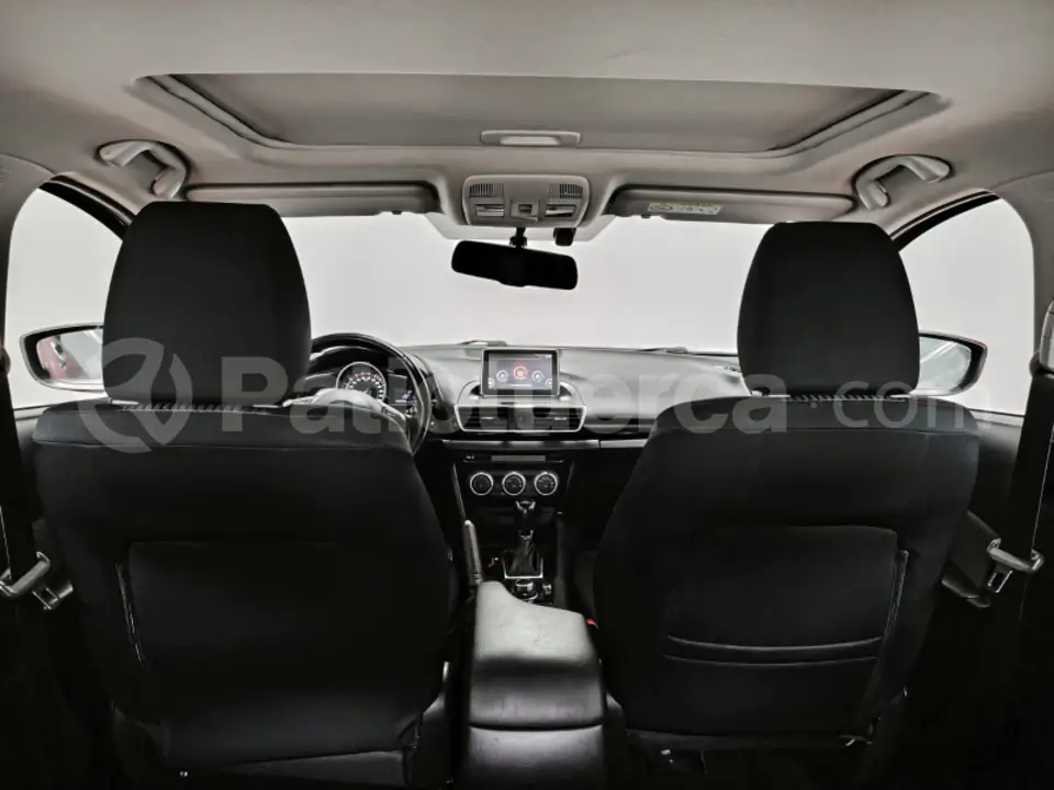 Foto 7 de Mazda NEW 3