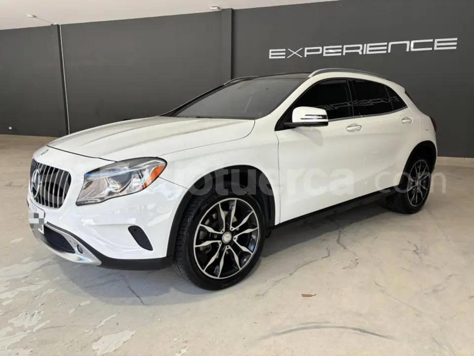 Foto 2 de Mercedes Benz GLA 250