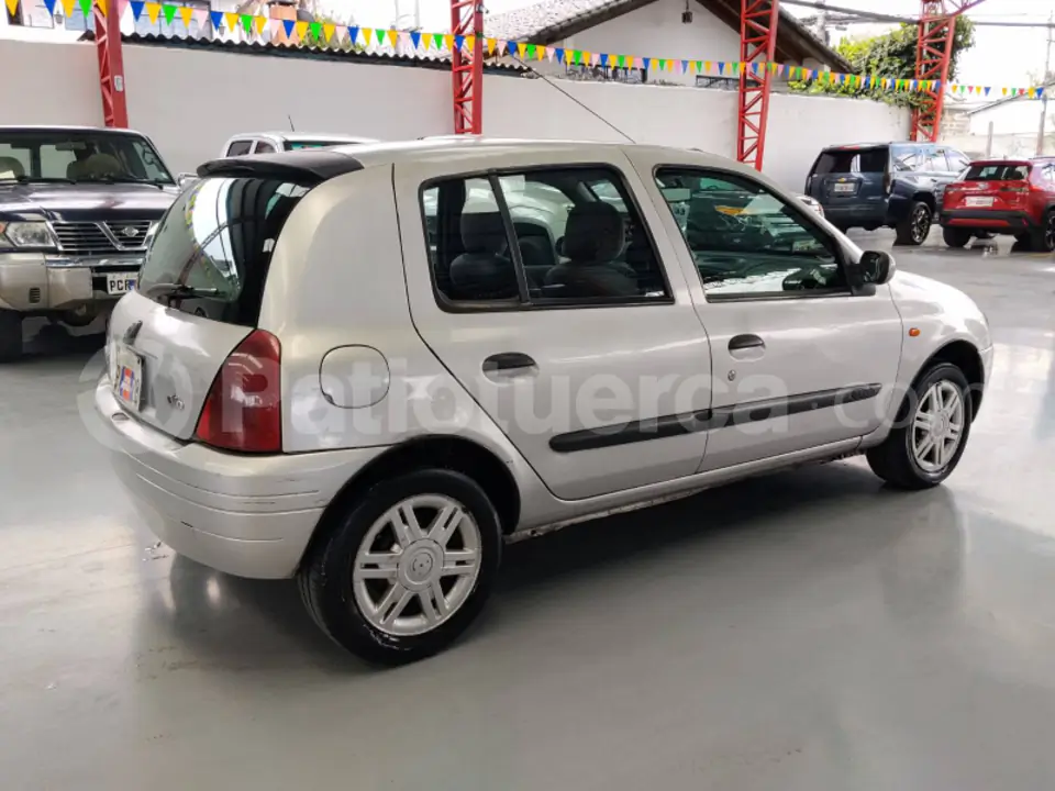Foto 2 de Renault Clio