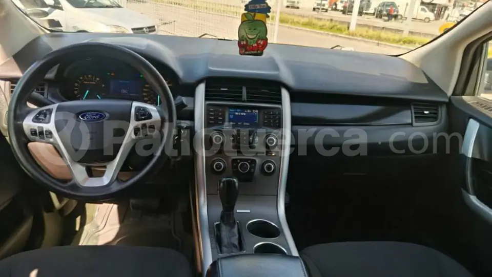 Foto 9 de Ford Edge SE