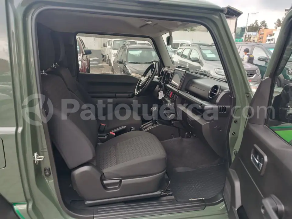 Foto 8 de Suzuki Jimny GL