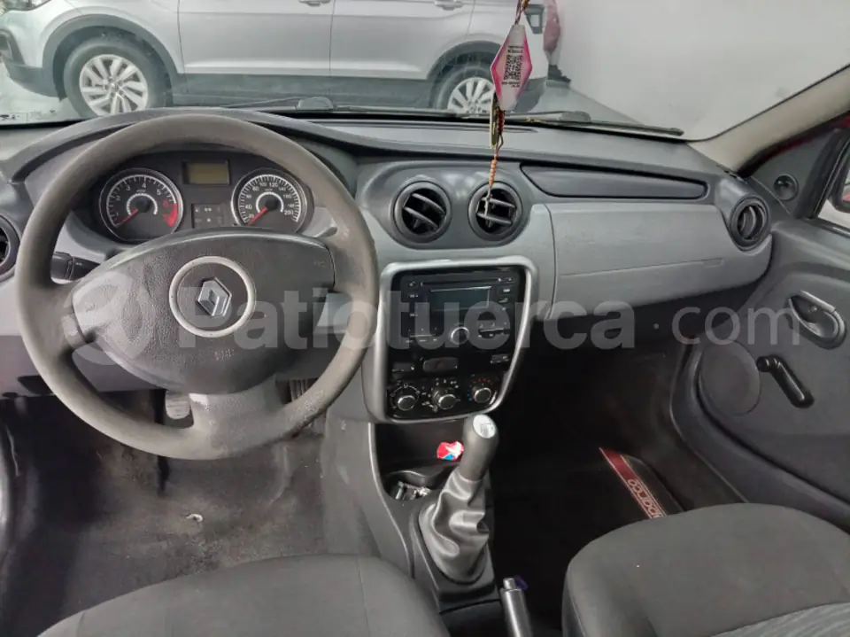 Foto 11 de Renault Logan Life