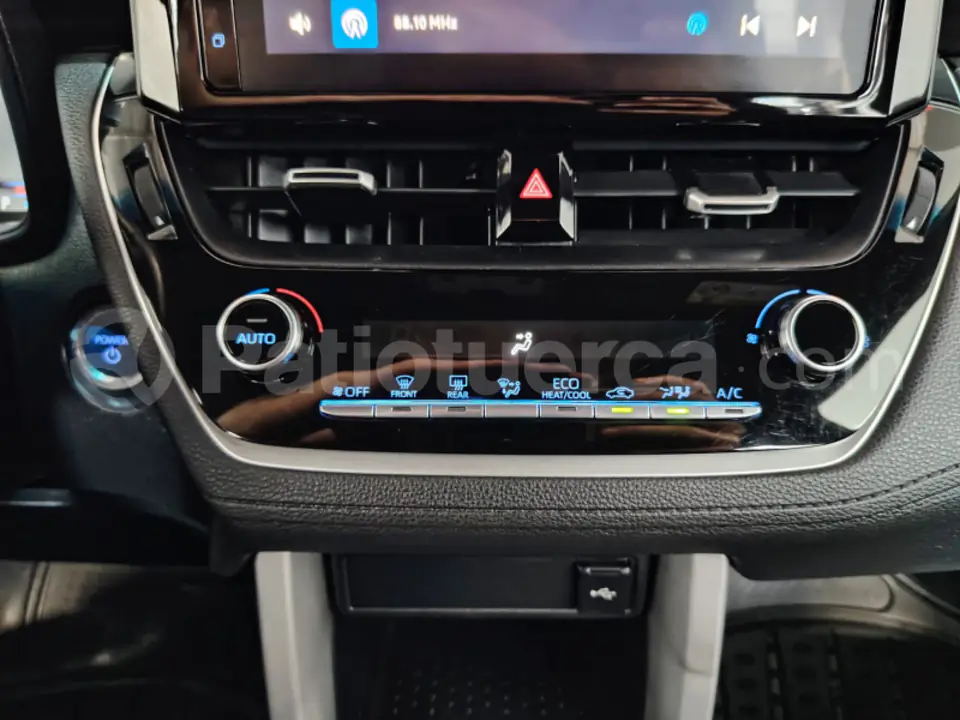 Foto 16 de Toyota COROLLA CROSS