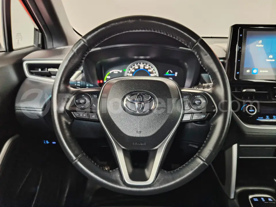 Foto 17 de Toyota COROLLA CROSS